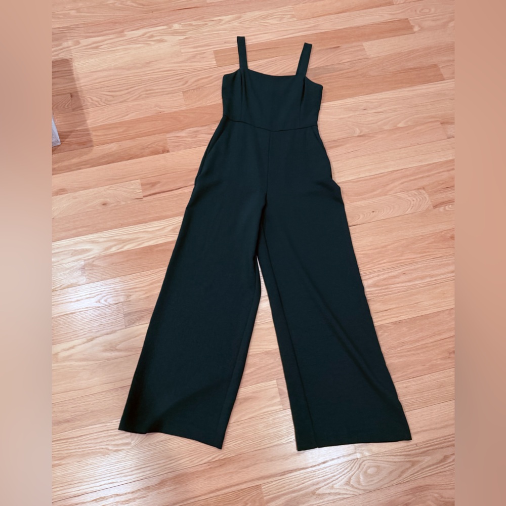 Green Aritzia Jumpsuit - great staple for any party!